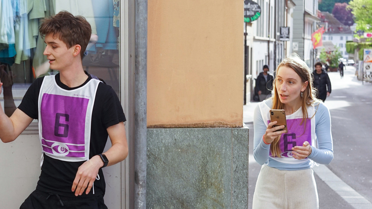 Outdoor Agentenspiel Einsiedeln Das interaktive Agentenspiel für echte Strategen! Jagt die gegnerischen Teams und sammelt Punkte durch clevere Fotos. Doch Vorsicht: Werdet ihr entdeckt, verliert ihr Punkte! Taktik, Timing und Teamgeist – habt ihr das Zeug zum Agenten?