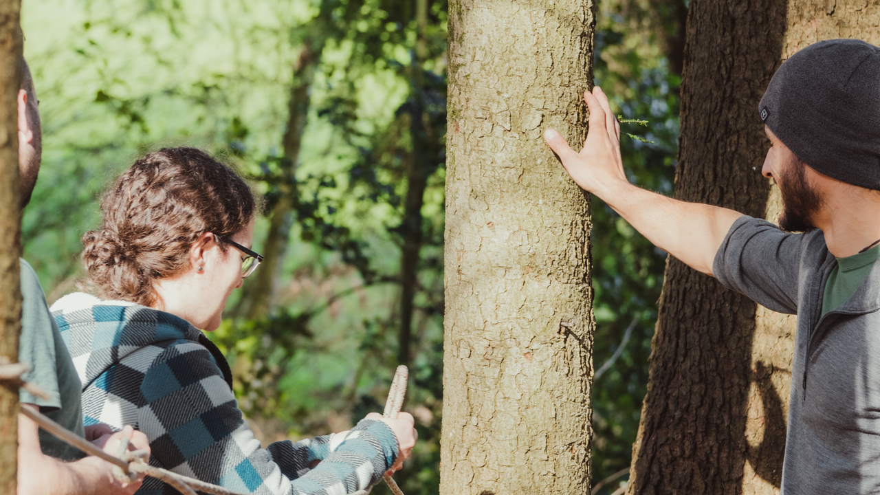 Wolltest Du schon immer mal einen Anlass draussen in der Natur verbringen? Spannendes über die Natur lernen und Deine Überlebens-Fähigkeiten trainieren? Dann ist dieser spannende Kurs das richtig für Dich und Dein Team.
