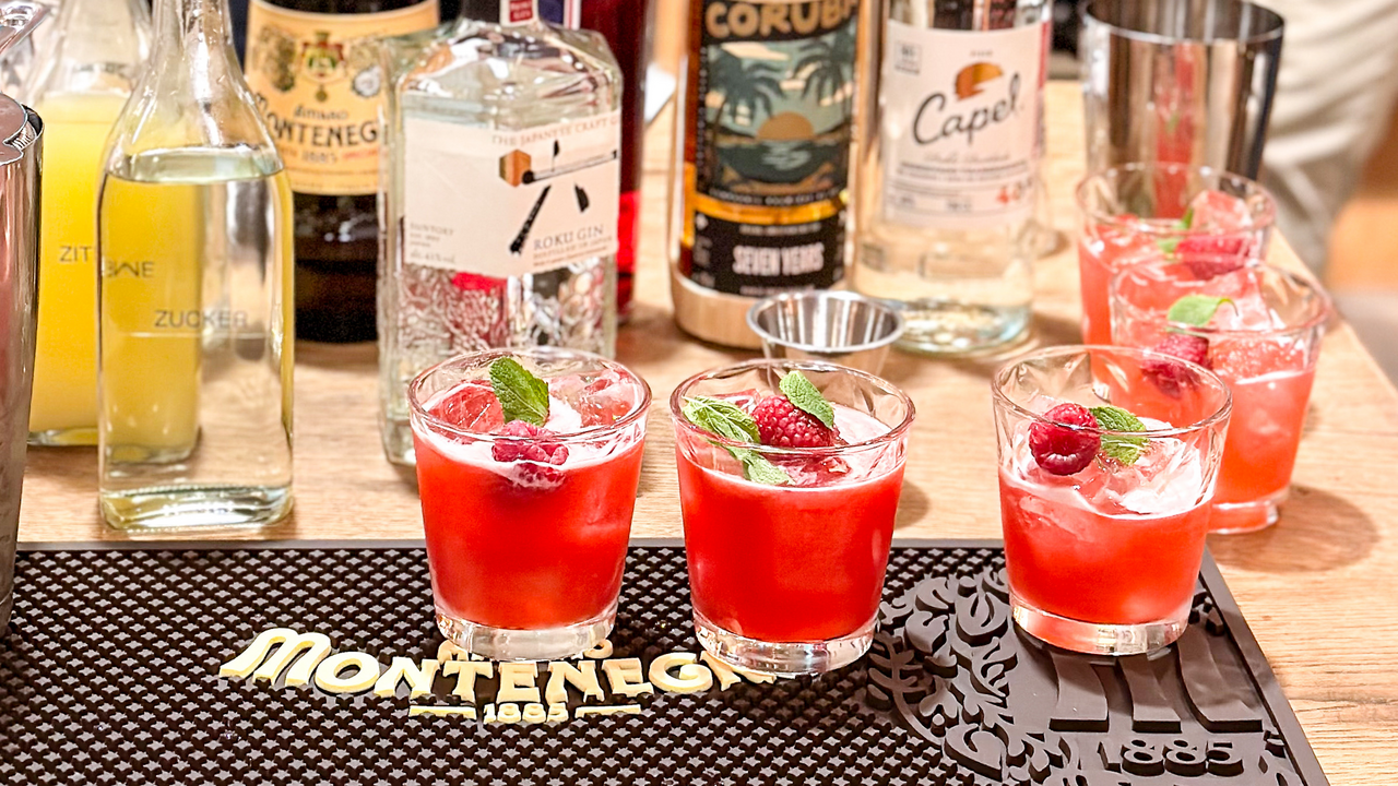 Ich bringe das Bar-Erlebnis direkt zu Dir - ob ins Büro, auf die Dachterrasse oder ins Wohnzimmer.