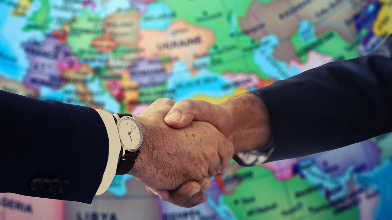 Führungskräftetraining Projekte und Verhandlungen mit Lieferanten, Kunden oder Partnern verlaufen nicht immer nach Plan. Unterschiedliche Interessen, unvereinbare Positionen, fehlerhaftes Projektmanagement oder Verhandlungssackgassen sind bei komplexen Projekten und Verhandlungen keine Seltenheit. Macht und unverrückbare Forderungen sind typische Erscheinungsbilder. Nicht selten versucht die Gegenseite, eigene Vorteile und Profite zu Ihren Lasten zu maximieren oder Entscheidungen durch offene oder verdeckte Manipulationen zu beeinflussen.