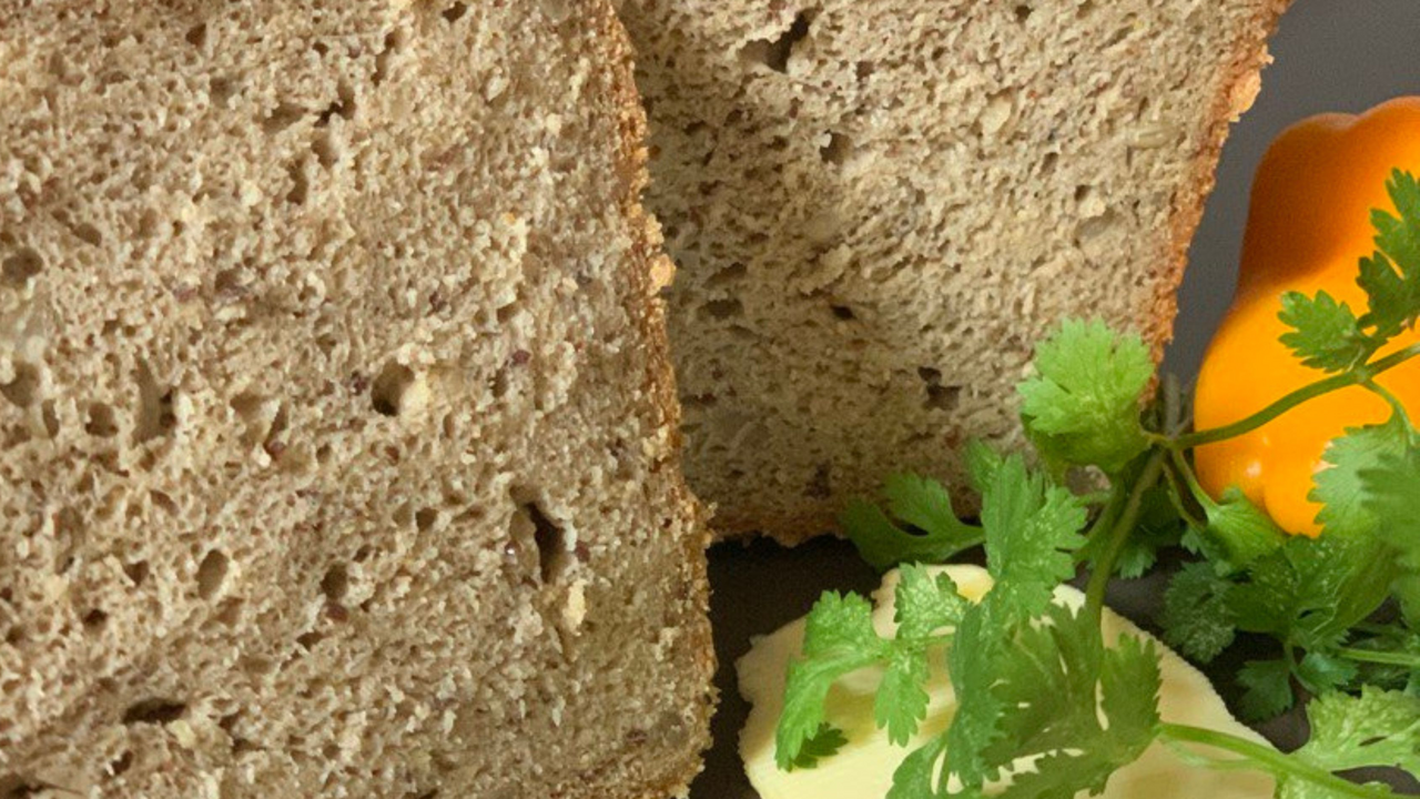 Ein besonderes kulinarisches Erlebnis für geschlossene Gruppen: Erleben Sie traditionelles Brotbacken mit alternativen Mehlsorten, stellen gesunde Aufstriche her und erhalten wertvolles Wissen zu ganzheitlicher Ernährung – vom Mehl bis zum gemeinsamen Genuss.