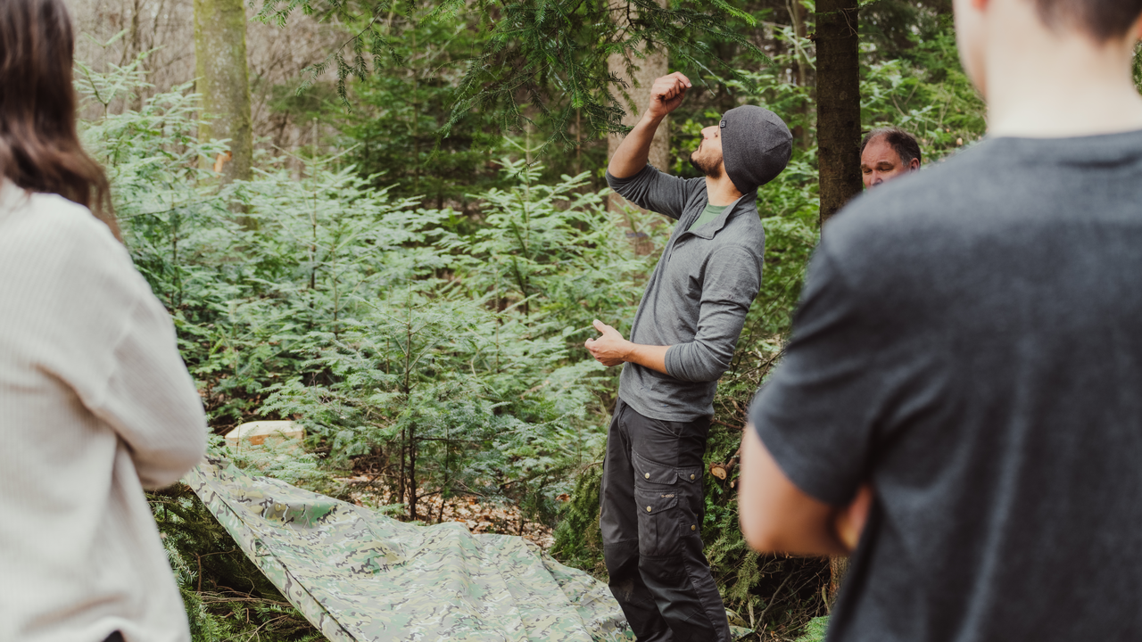 Wolltest Du schon immer mal einen Anlass draussen in der Natur verbringen? Spannendes über die Natur lernen und Deine Überlebens-Fähigkeiten trainieren? Dann ist dieser spannende Kurs das richtig für Dich und Dein Team.