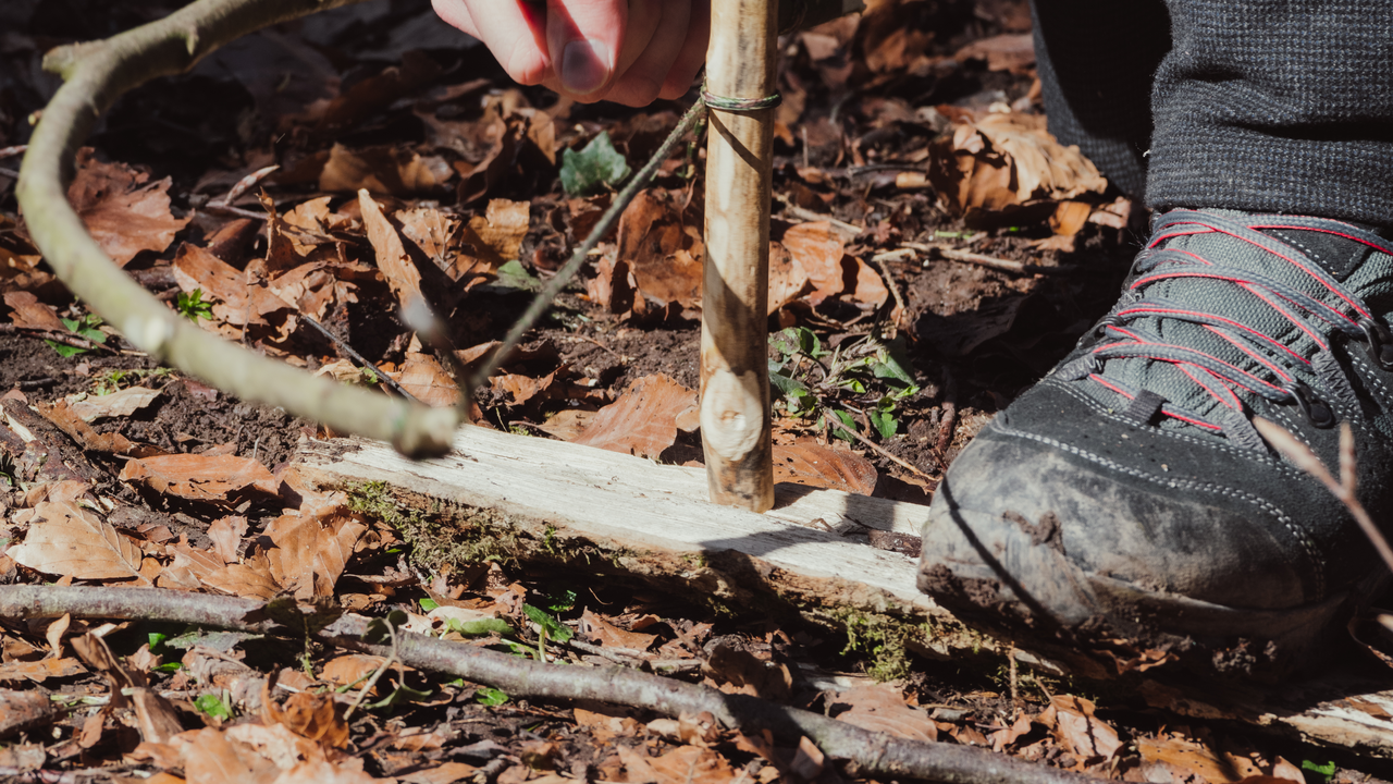Wolltest Du schon immer mal einen Anlass draussen in der Natur verbringen? Spannendes über die Natur lernen und Deine Überlebens-Fähigkeiten trainieren? Dann ist dieser spannende Kurs das richtig für Dich und Dein Team.