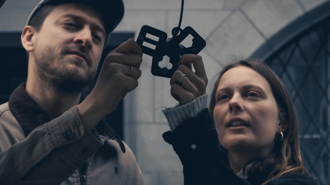 Entfalte das Potenzial deines Teams Wie kannst du Zusammenarbeit und Kreativität in deinem Team entfachen? Verwandle dein Teambuilding-Event in eine Gelegenheit, den Teamgeist zu stärken und verborgene Talente zu entdecken – mit dem Escape Room durch die Stadt.