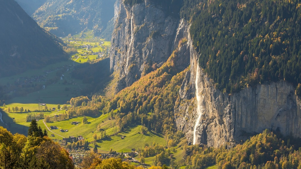 Best of Bernese Oberland Tour Explore the exquisite beauty of the Bernese Oberland, an awe-inspiring region in Switzerland that unveils the mesmerizing vistas of the Jungfrau, Mönch, and Eiger mountains. This breathtaking landscape is a canvas of natural wonders, offering a myriad of awe-inspiring elements such as cascading waterfalls and dramatic gorges within the stunning Lauterbrunnen valley.