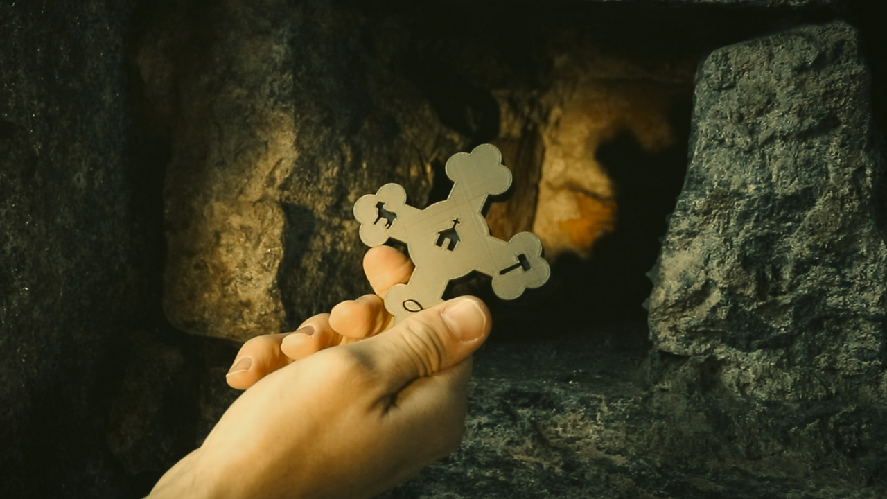 Escape Game durch Einsiedeln Entfalte das Potenzial deines Teams Wie kannst du Zusammenarbeit und Kreativität in deinem Team entfachen? Verwandle dein Teambuilding-Event in eine Gelegenheit, den Teamgeist zu stärken und verborgene Talente zu entdecken – mit dem Escape Room durch die Stadt.