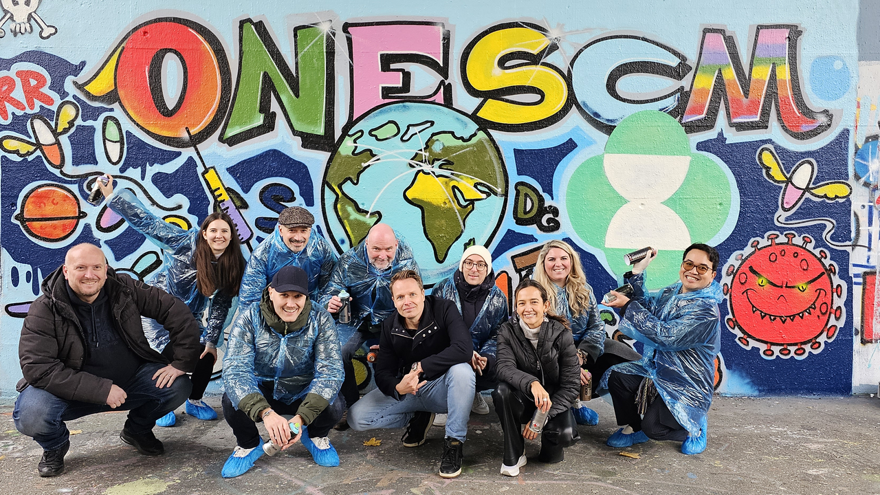 Erleben Sie, wie Ihre Mitarbeitenden aufblühen und kreativ werden, abseits von Zahlen, Leistungsdruck und Bilanzen. Nutzen Sie die Kraft der Kreativität und verschaffen Sie Ihrem Team ein einzigartiges, kurzweiliges und interessantes Erlebnis.