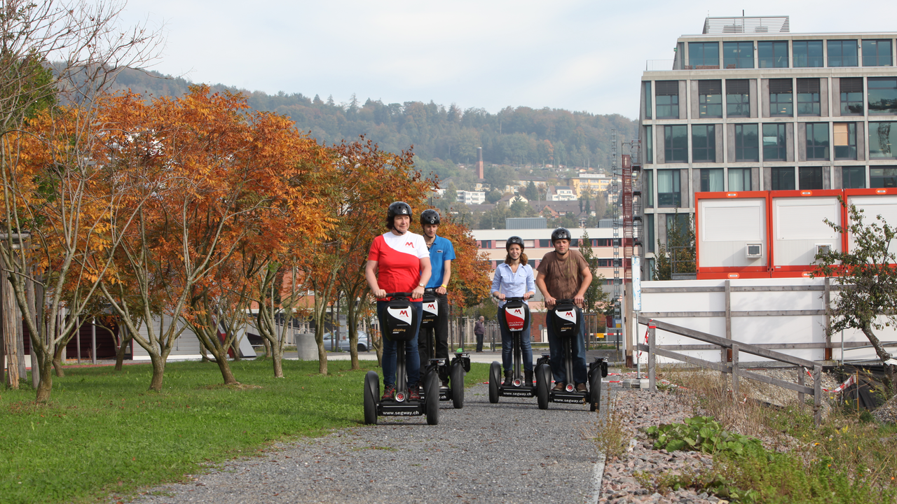 Segway Tour Unsere Guides zeigen Ihnen Ihre Stadt oder die Umgebung - Kommen Sie mit uns auf eine unvergessliche und interessante Tour mit dem innovativen Segway.