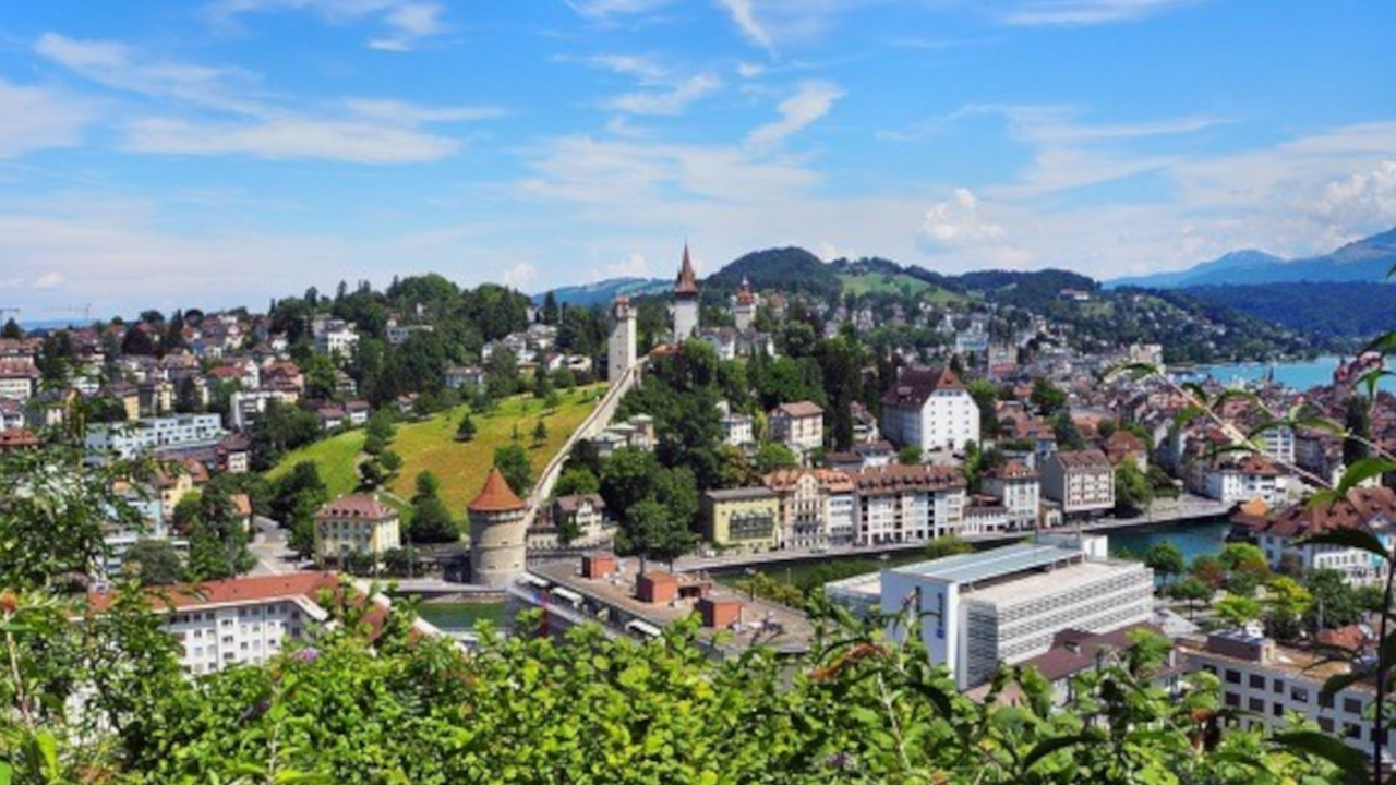 Mt.Pilatus, Rigi, Titlis, Stanserhorn & Luzern Tour. Have the classic day out and contrast the history and charm of Luzern city with the stunning nature and breath-taking views of the Swiss Alps from the top of one of the Big 4 Mountains which surround this beautiful city.