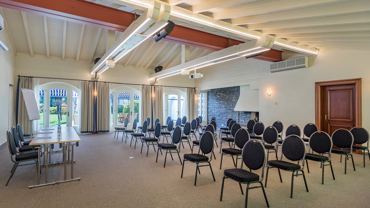 Seminare, Kurse, Meetings, Events, Geschäftstreffen und Privatfeiern im zauberhaften Hotel in Ascona. Egal, ob für Tagungen, Seminare, Versammlungen, Firmenessen oder Aperitifs, Geburtstagsfeiern oder Hochzeiten: Das Hotel bietet die ideale Kulisse, um Ihre Veranstaltung zu einem Erfolg zu machen.