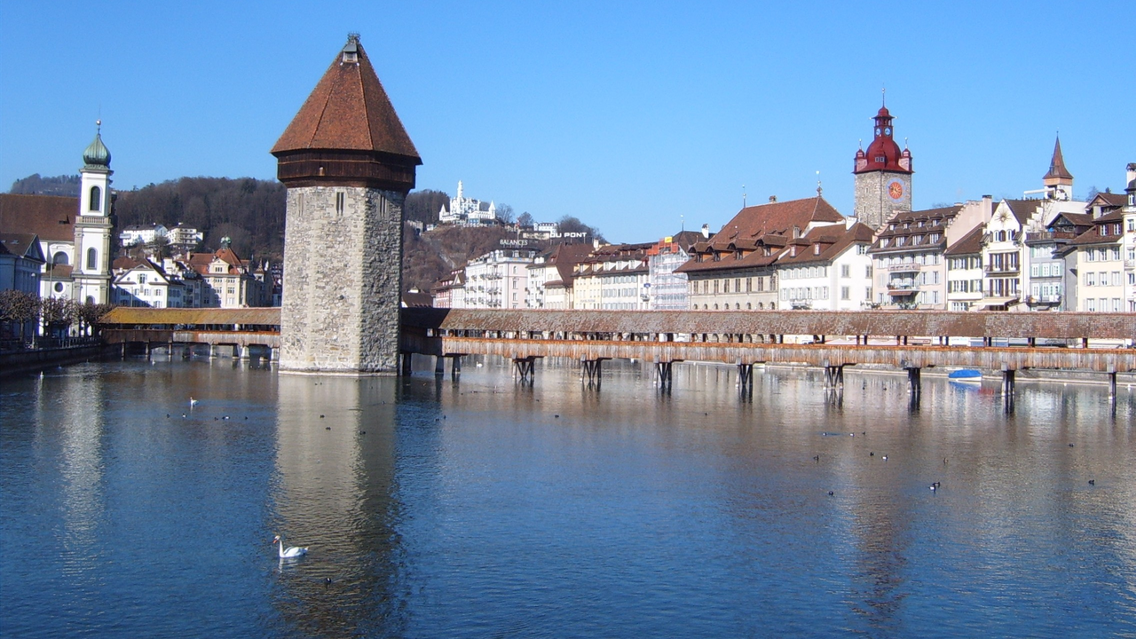 Voyage Culinaire Luzern mit historischer Stadtbesichtigung und Einführung in die Tourismusgeschichte