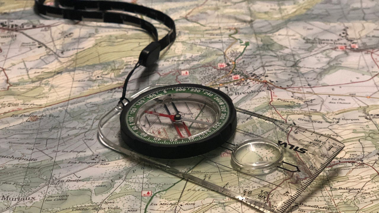 Gruppenabenteuer Rallye Express Une belle sortie qui demande de la cohésion de groupe. Un mélange entre de l’orientation, des défis et des jeux.