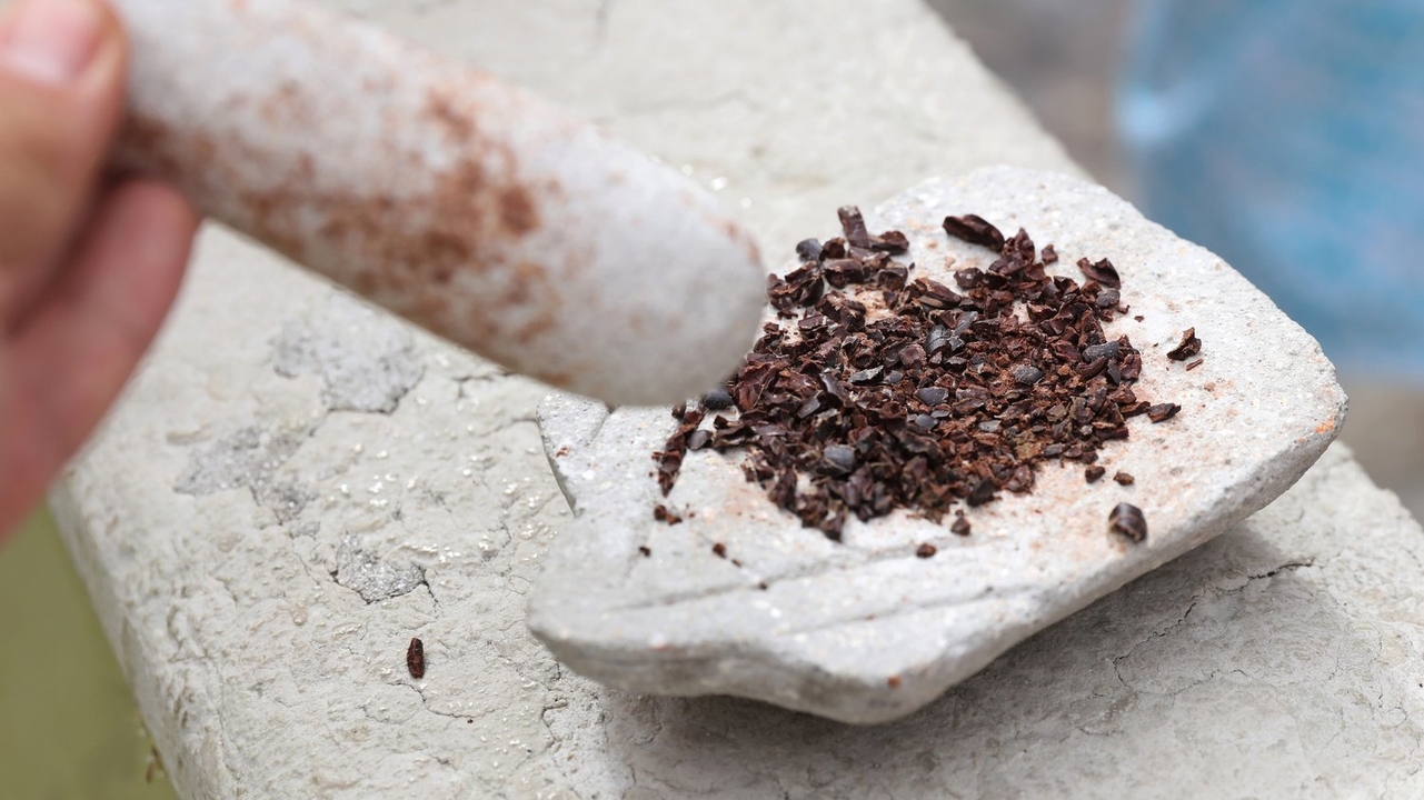 Zu Fuss die besten Chocolatiers und die traditionellen Confiserien der Altstadt erkunden. Genau das bietet unsere Schokoladentour Basel.