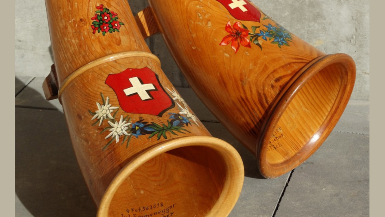 Erleben Sie die traditionelle Schweiz! Alphornblasen, Talerschwingen, Schwyzerörgeli spielen, Jodeln, Spezialitäten wie Käse oder Schoggi ausprobieren und vieles mehr – gestalten Sie einen urchigen und unvergesslichen Betriebsausflug! Alles kann indoor, und bei gutem Wetter auch outdoor, organisiert werden.