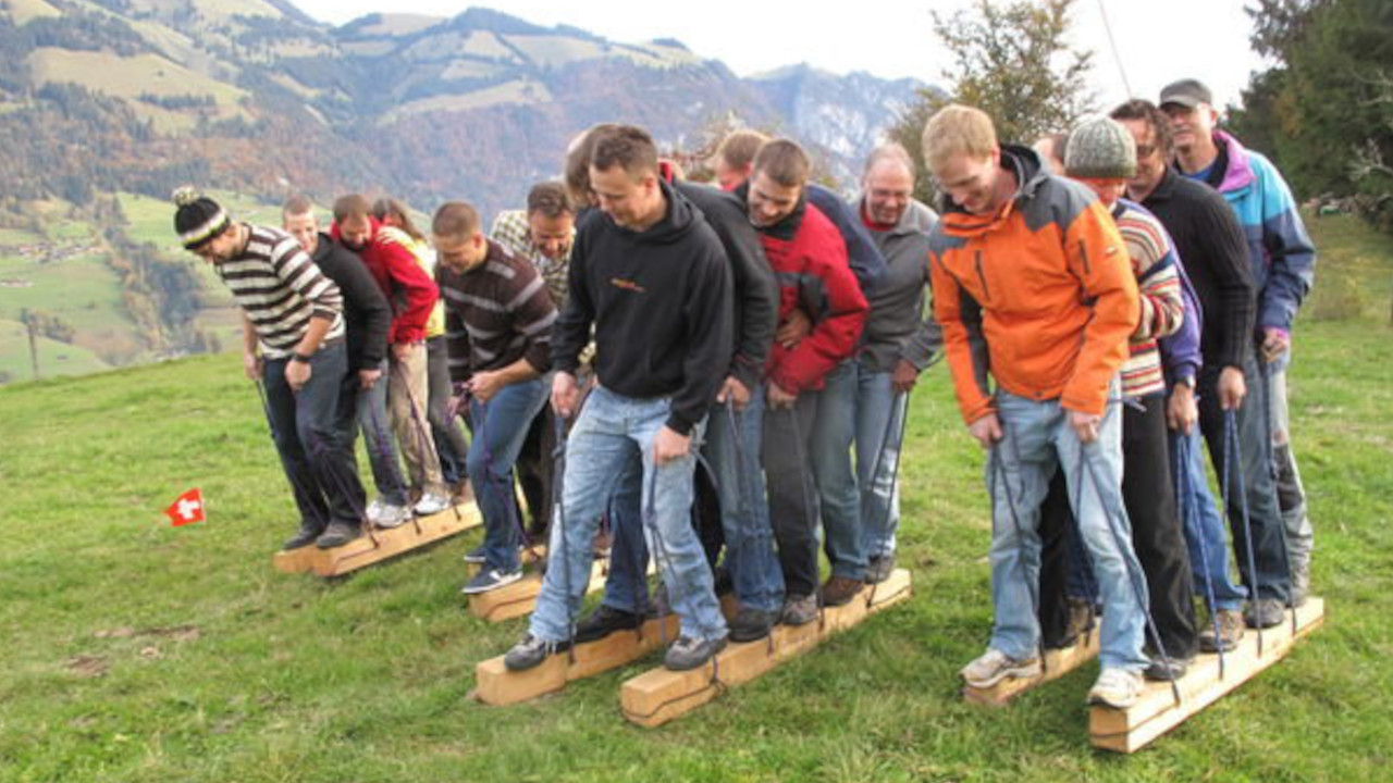 Erleben Sie mit Ihrem Team einen unvergesslichen Tag mit Spiel und Spass. Die Sommer-Olympiade ist für alle geeignet.