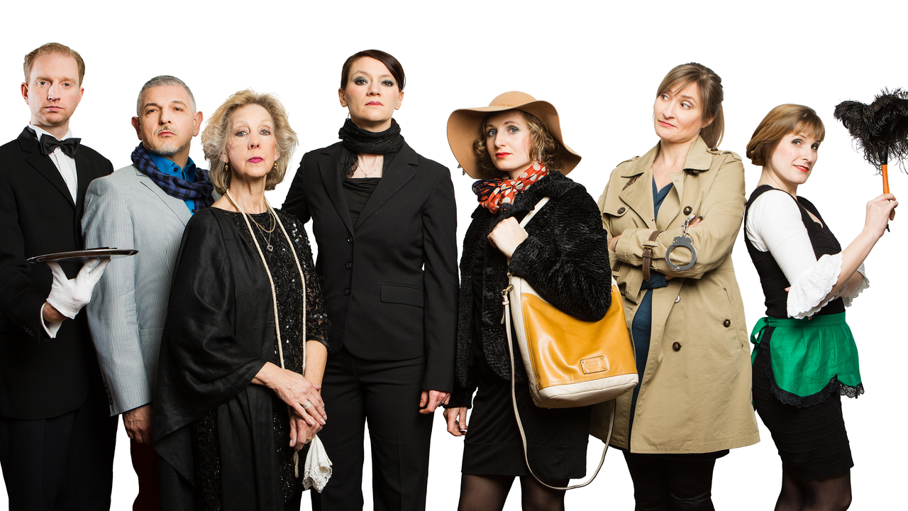 Tatort Dinner Tatort Dinner verbindet Genuss und Spannung, Essen und Show, gemütliches Zusammensein und gemeinsames Mitfiebern beim Krimi. Wenn Sie sich mit Ihren Gästen zum Apéro eingefunden haben, beginnt das Spektakel bereits. Aber keine Sorge: Bevor das erste Mordopfer entdeckt wird, werden Sie mit dem Ablauf des Abends vertraut gemacht und lernen die Hauptakteure des Stückes kennen.