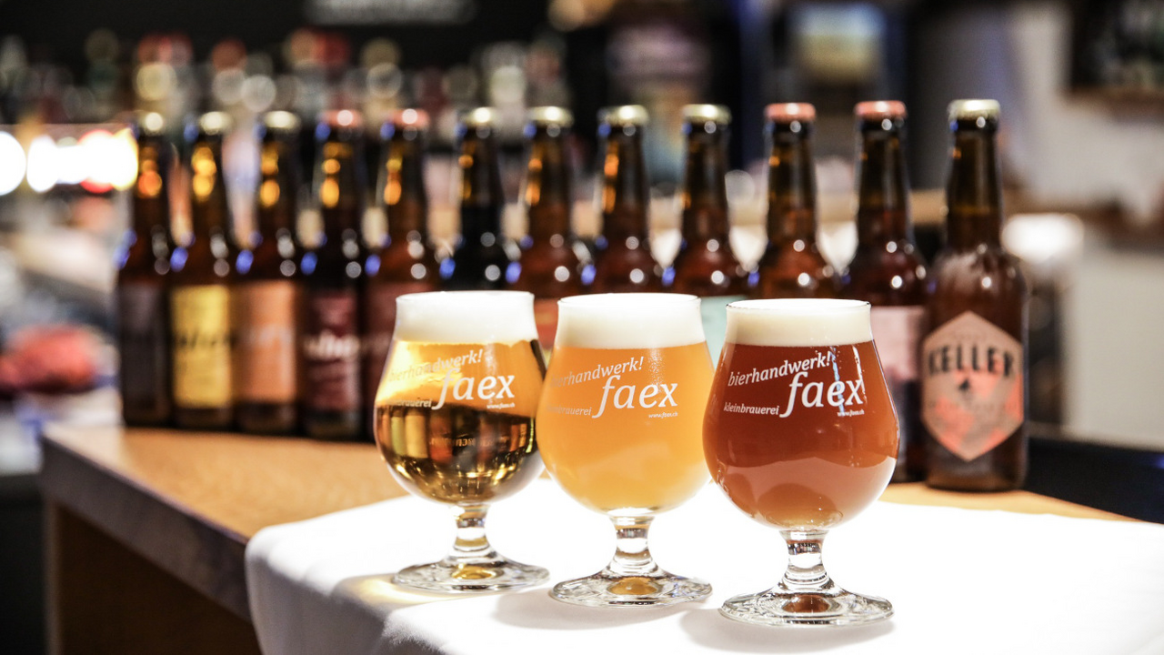 Teamevent im Restaurant mit Bier-Degustation Geniessen Sie eine geführte Bierdegustation mit dem Biersommelier der lokalen Kleinbrauerei und krönen Sie den Anlass mit einem Apéro oder einem feinen Essen.