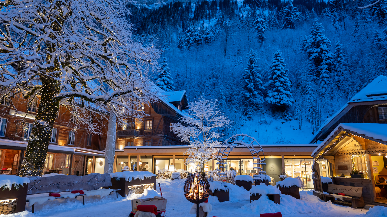 Planen Sie eine Weihnachtsfeier mit Ihren Mitarbeitenden, Freunden, Familie und sind auf der Suche der geeigneten Lokalität für Ihre Firmen-Weihnachtsfeier? Der romantische Innenhof und die heimeligen Stuben gepaart mit Genuss und Gastlichkeit bieten den idealen Ort für Ihre Feier – im geschäftlichen oder privaten Rahmen.