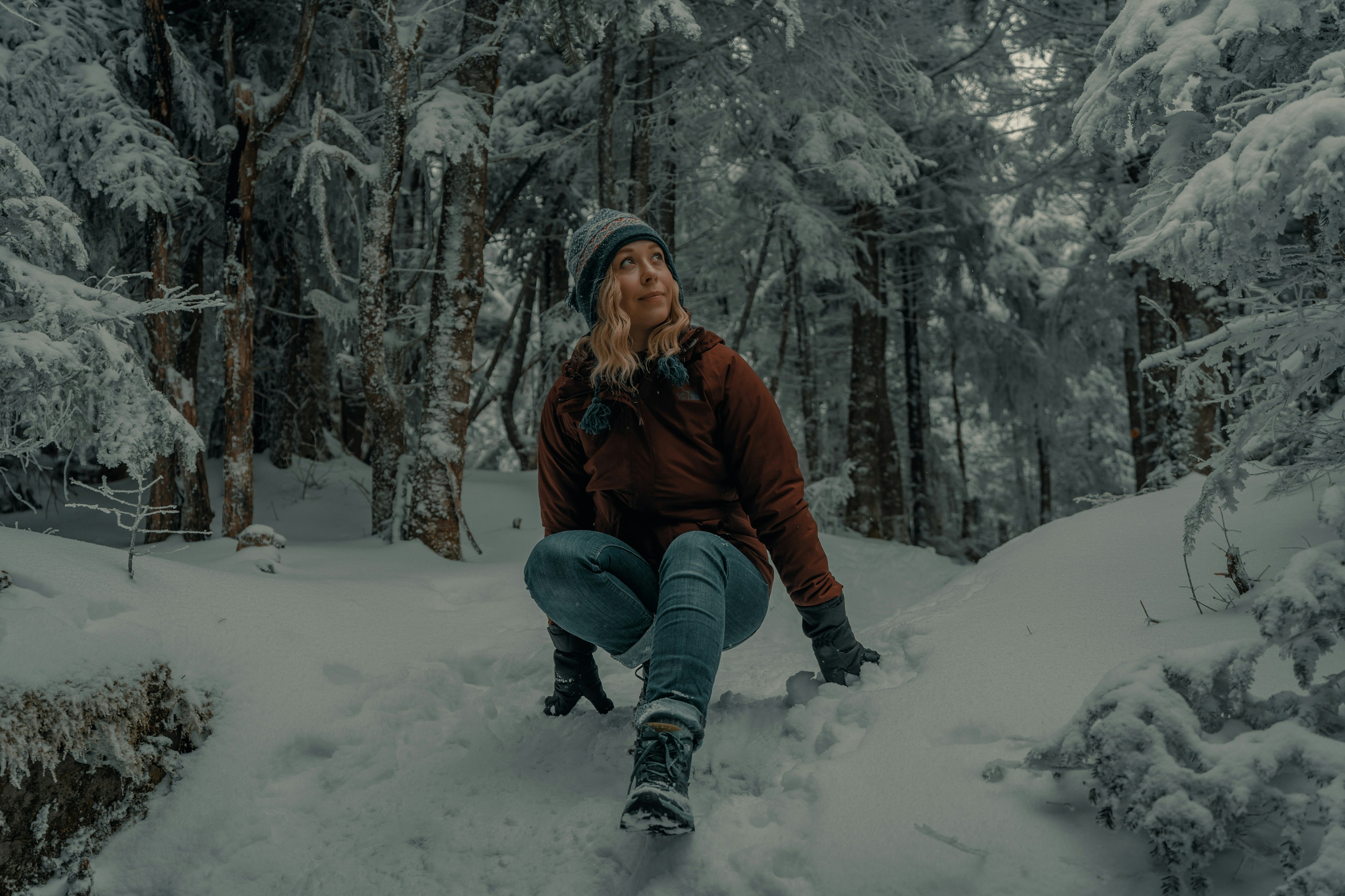 Frau im Schnee